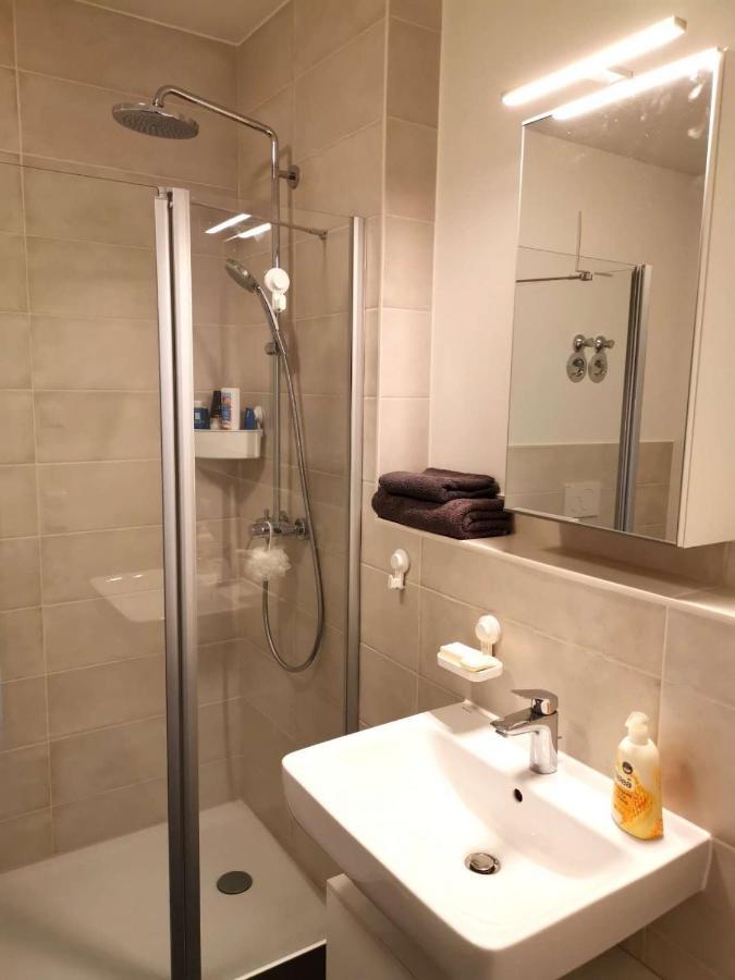 Gemuetliches Privatzimmer In Geraeumiger Gemeinschaftswohnung Dresden Ngoại thất bức ảnh