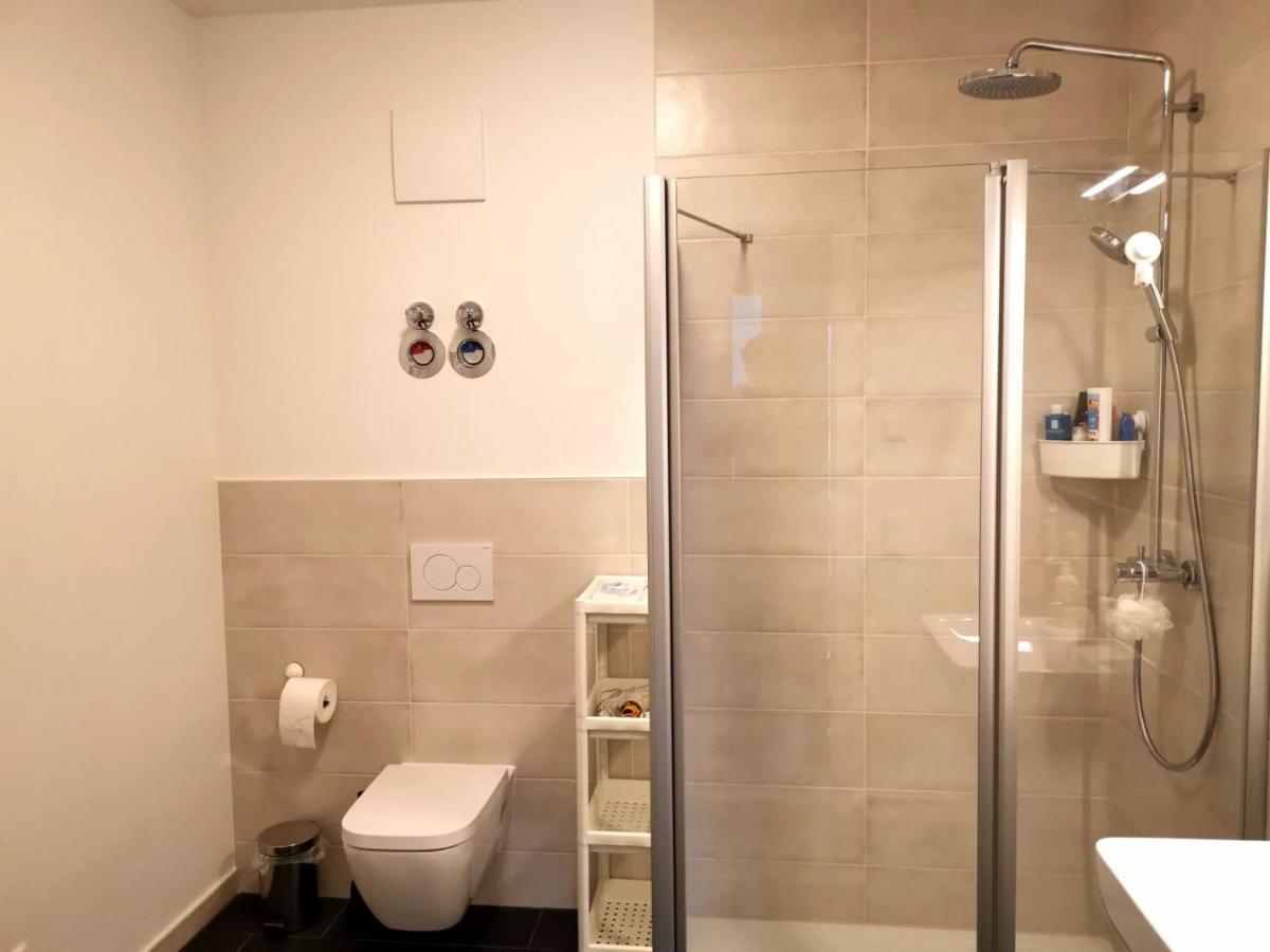 Gemuetliches Privatzimmer In Geraeumiger Gemeinschaftswohnung Dresden Ngoại thất bức ảnh